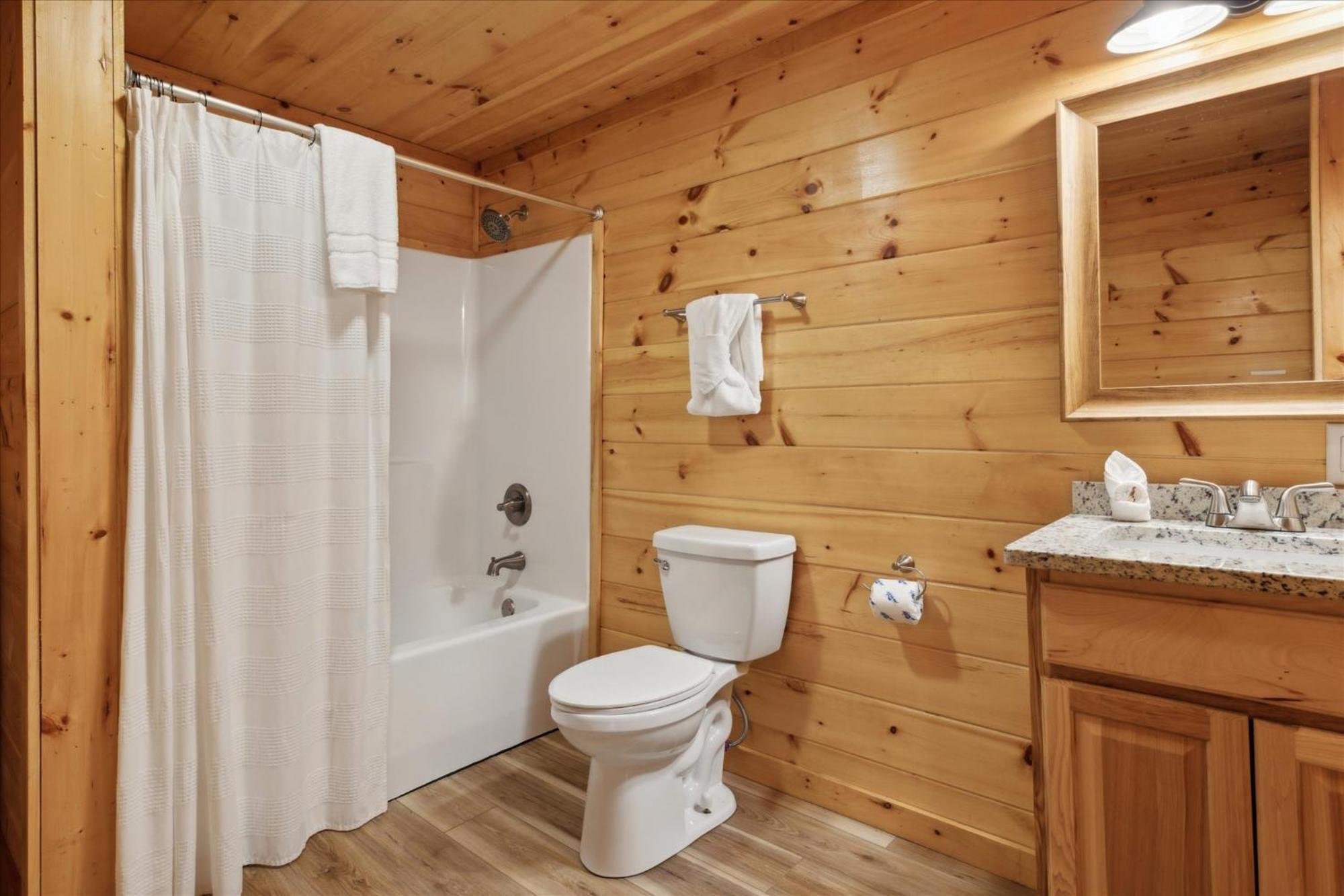 Hot Tub Fire Pit Game Room Theater Easy Access Sleeps 12 - Black Bear Lodge Pigeon Forge Exterior photo