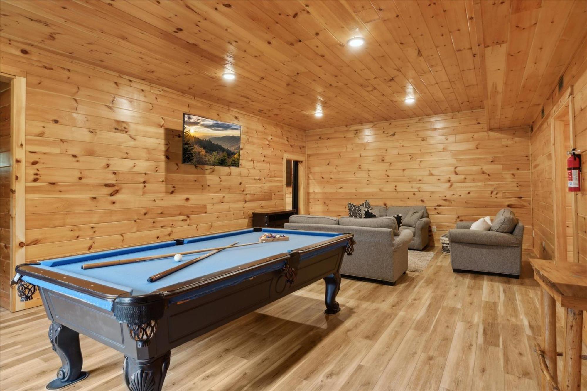 Hot Tub Fire Pit Game Room Theater Easy Access Sleeps 12 - Black Bear Lodge Pigeon Forge Exterior photo